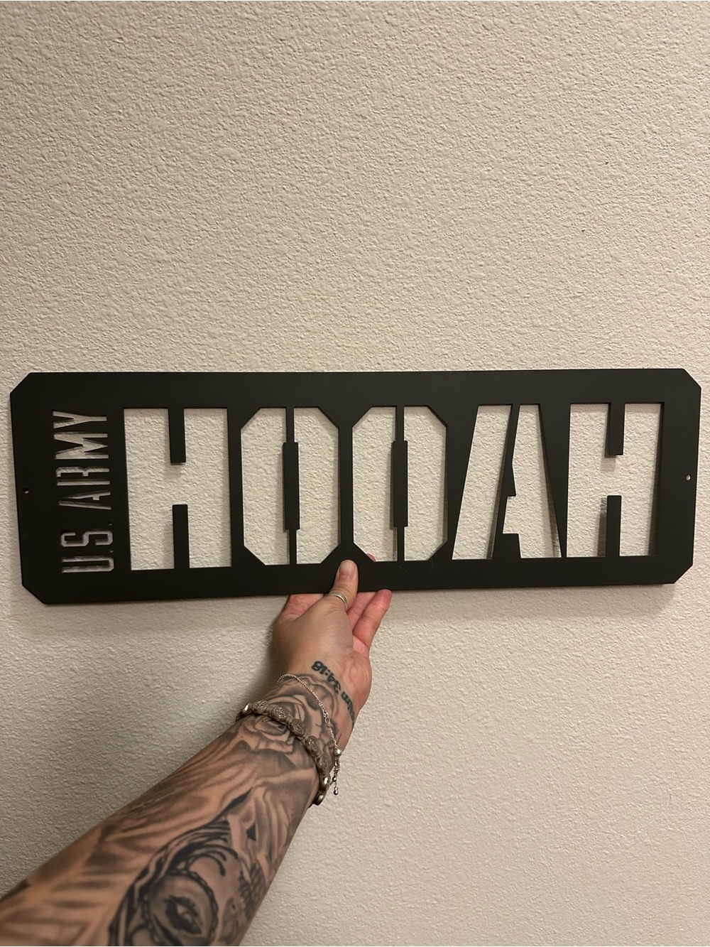 Black 'Hooah' US Army Metal Wall Sign
